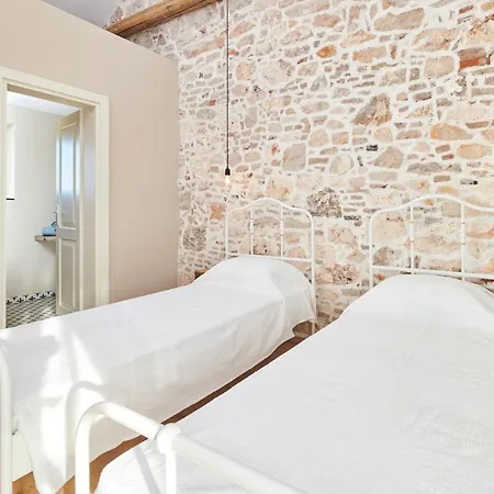 ヴィラ Mediteranea ウマグ